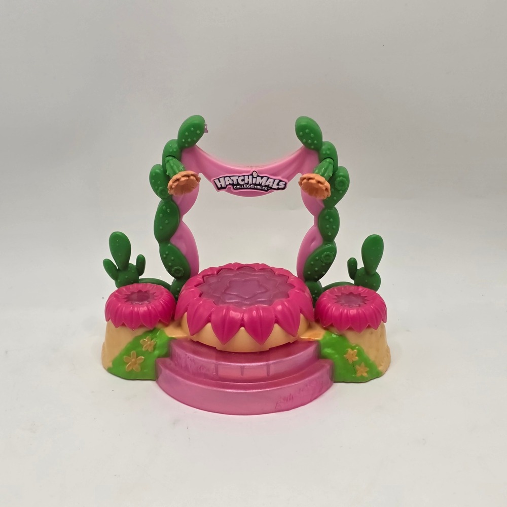 Hatchimals CollEGGtibles Tropical Party Playset Pink Light Up‎ Cactus Stage Toy
